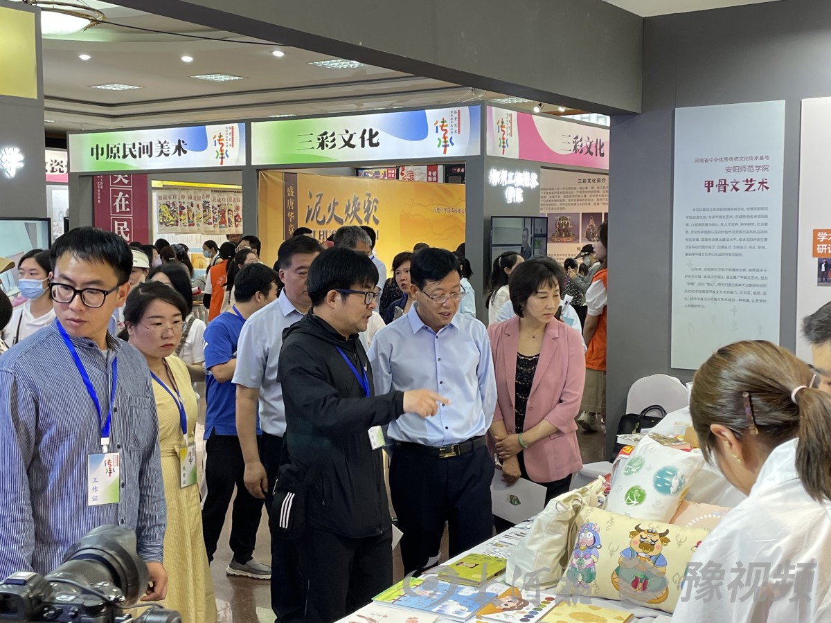 米乐 M6米乐七个本科专业 让你未来就业的舞台无限大——安阳师范学院美术学院(图3)