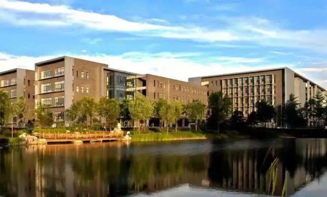 米乐 M6米乐【高招政策】北京航空航天大学：多个本硕本博贯通项目可报考 中法航空学院今年招生(图1)