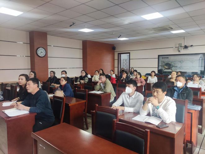 市一中：以研促教提质量 科研兴校促米乐 M6米乐发展(图4)