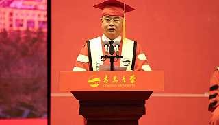 米乐 M6米乐青岛大学校长夏东伟寄语2023届毕业生：赓续奋斗精神 彰显青春担当(图1)