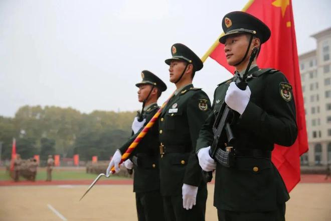 米乐M6 米乐填报志愿提醒：军校对身高、体重、文身和视力有明确要求(图3)