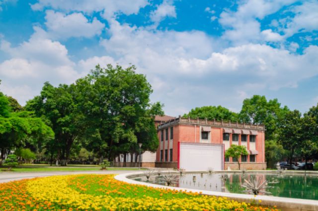 米乐M6 米乐华中师范大学好不好？这一领域国家大力支持未来可期(图3)