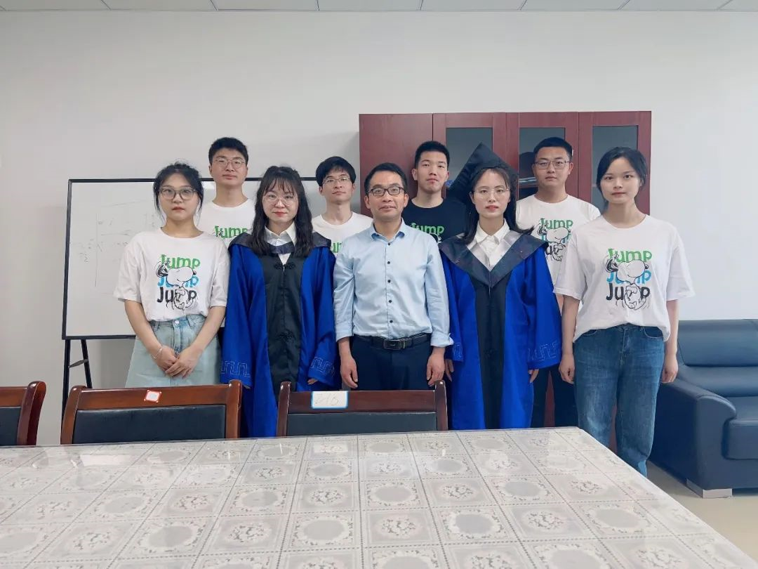 榜样师大人 费明稳：数学研究的淘金者醉心科研的解米乐M6 米乐题人(图3)