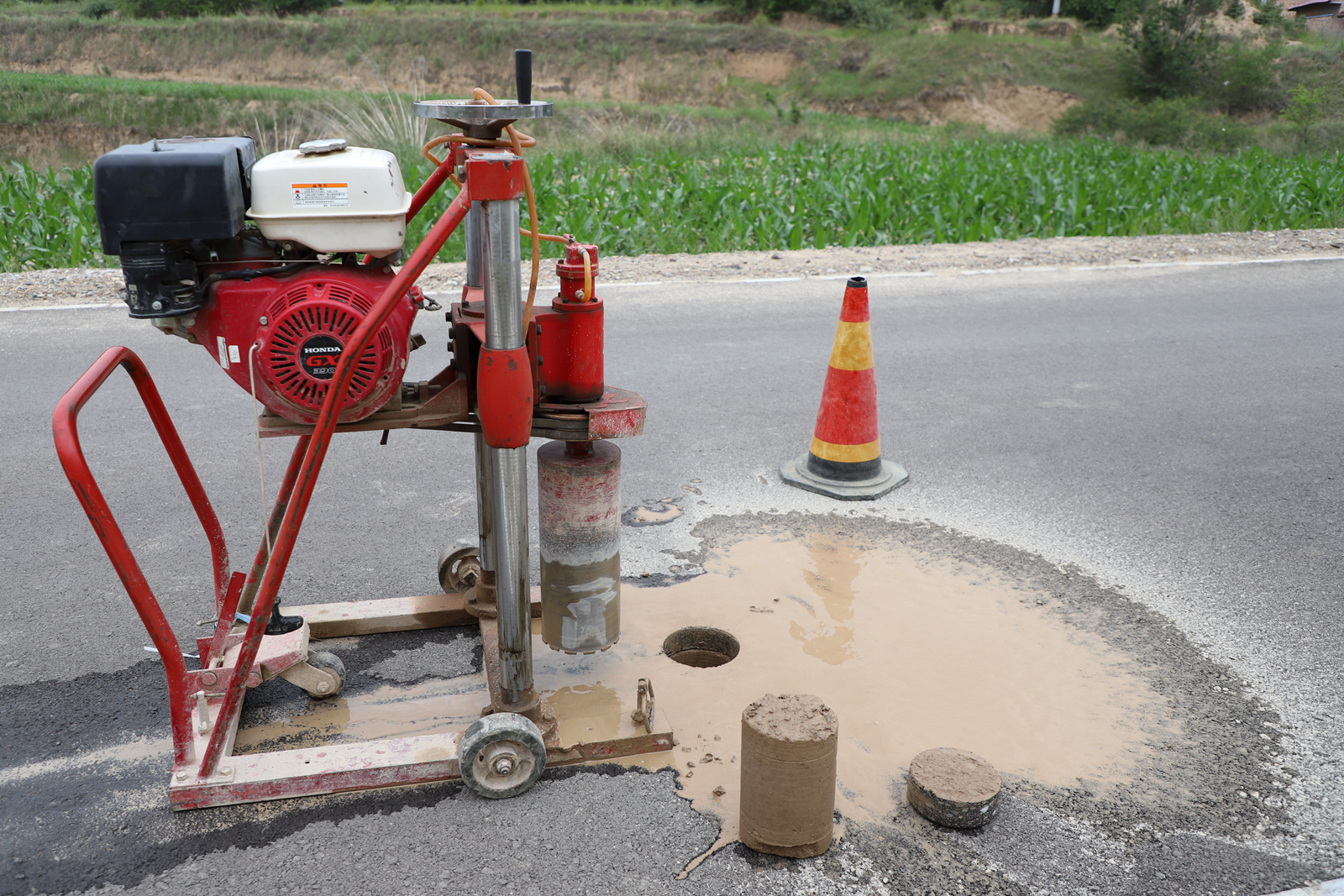 宁夏黄土地区公路建造技术交米乐 M6米乐流观摩会在彭阳举办(图6)