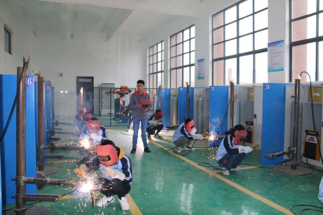 米乐 M6米乐昭通这所新晋大学招生1600人附专业特色及就业方向！(图5)
