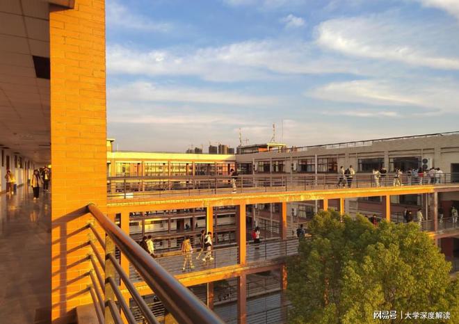 武汉纺织大学怎么样？科米乐M6 米乐研能力强科技创新顶天立地(图3)