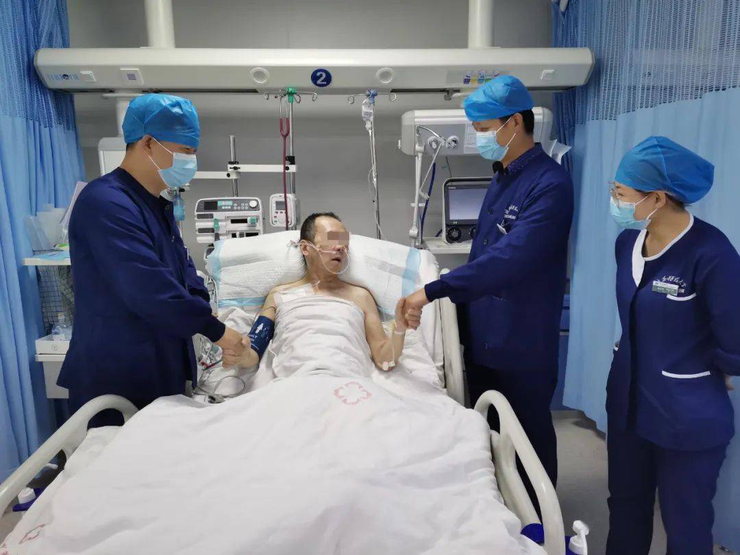 米乐M6 米乐媒体聚焦丨西安58岁男子药物中毒昏迷不醒多科接力救治助他度过“生死劫”(图1)