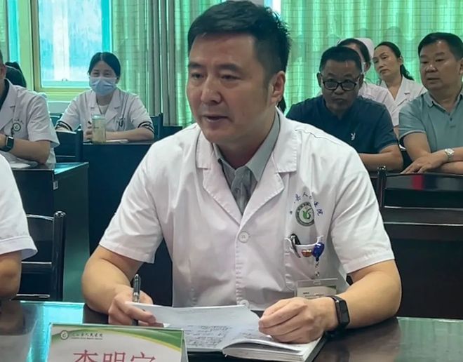 米乐M6 米乐河南省县级临床重点专科考核验收专家组莅临光山县人民医院检查指导工作(图1)