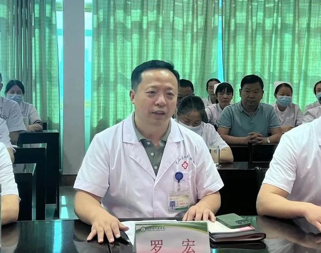 米乐M6 米乐河南省县级临床重点专科考核验收专家组莅临光山县人民医院检查指导工作(图2)