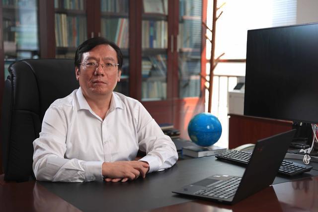 中国海洋米乐M6 米乐大学李建平教授：执著科研追求创新(图1)