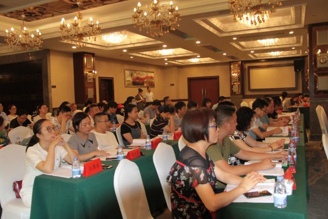 米乐 M6米乐注重发展提高质量 重庆市教师教育学会着力推进课题研究彰显价值(图3)
