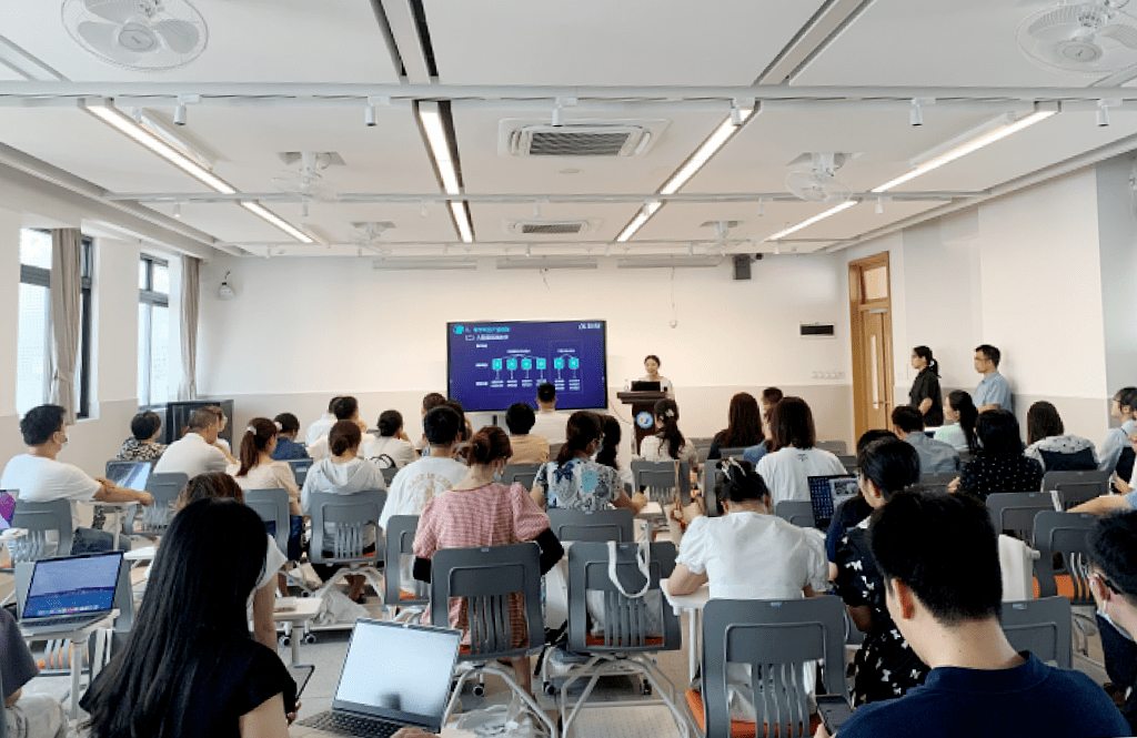 关注丨深圳市教育科学研究院实验学校（光明）：用米乐 M6米乐科技赋能课用智慧提质教学(图4)