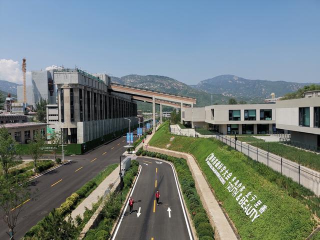 北京雁栖湖应用数学研究院米乐M6 米乐新园区启用可远眺河防口段长城(图1)