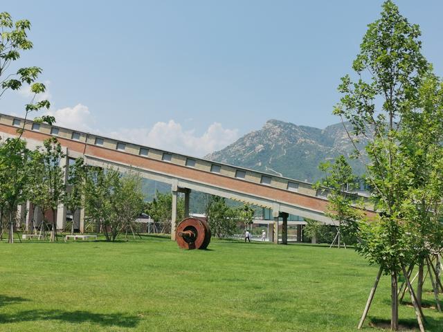 北京雁栖湖应用数学研究院米乐M6 米乐新园区启用可远眺河防口段长城(图4)