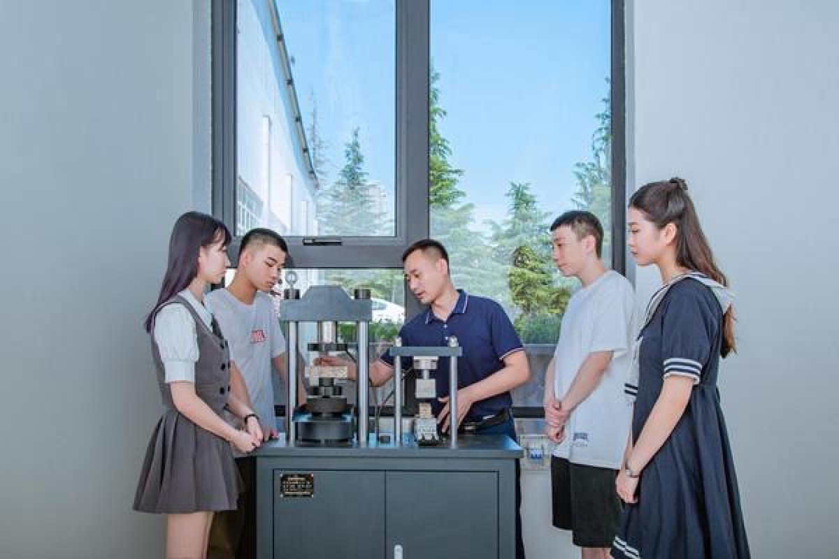 郑州城市职业学院：创新突破米乐M6 米乐启新程 探索现代职教新模式(图3)