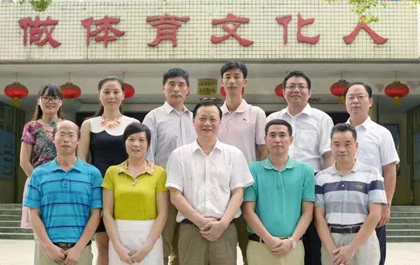 扎根武米乐 M6米乐陵山区的体育文化人(图1)