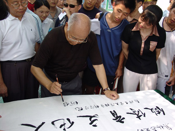 扎根武米乐 M6米乐陵山区的体育文化人(图3)
