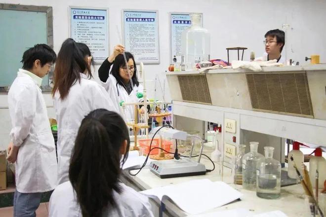 成都国际学校推荐电子科技大学A level直通世界名校米乐M6 米乐(图5)