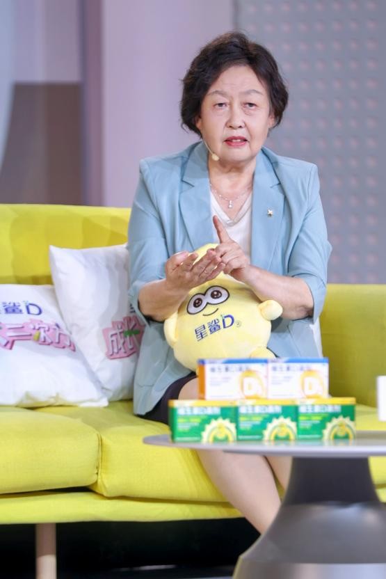 米乐M6 米乐儿童成长课堂第4期：如何理解快乐教育？知名儿保专家杨玉凤教授与您分享(图3)