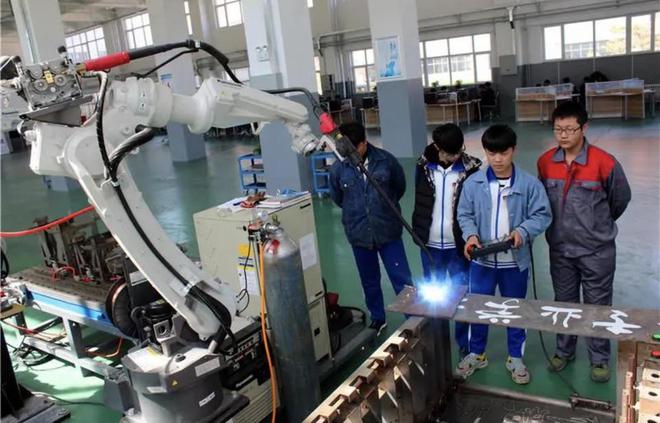 智慧教学系统再升级 数字赋能为教育转型提供“米乐M6 米乐校宝方案”(图4)