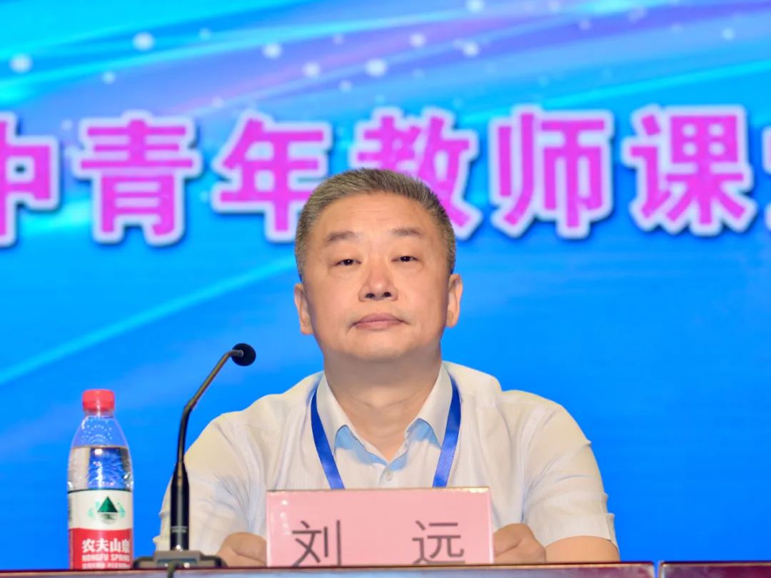 米乐M6 米乐为了中国语文的诗和远方——第十三届“万唯·语文报杯”全国中青年教师课堂教学大赛侧记(图5)
