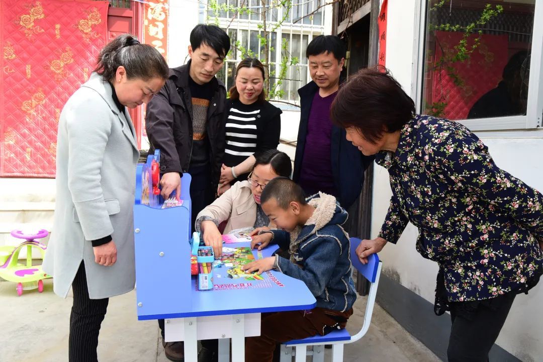河南一位教师入选2023年全国教书育人楷模米乐M6 米乐(图3)
