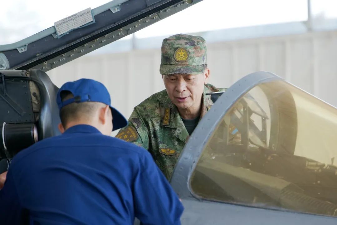 从机务兵到电气工程一级学米乐M6 米乐科带头人他始终坚持着两件事(图2)