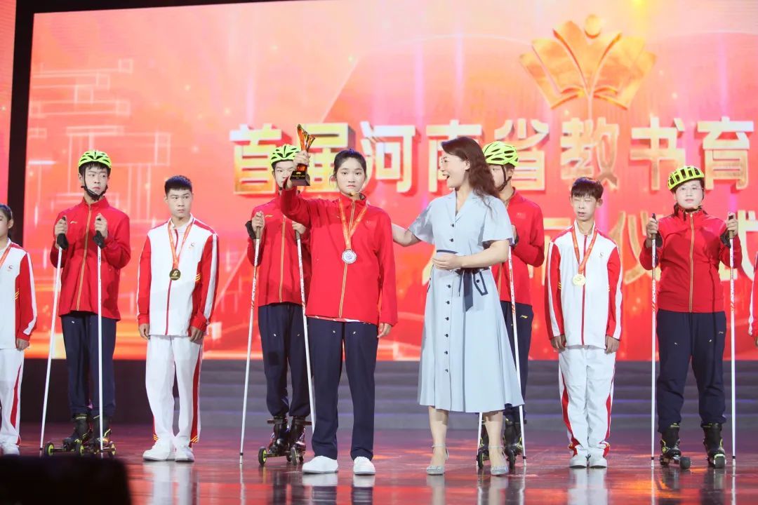 米乐M6 米乐12位优秀教师获评！河南省教书育人楷模发布(图4)