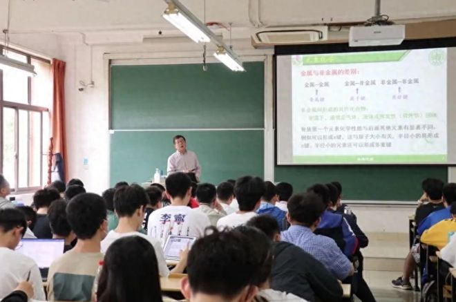 米乐M6 米乐布袋里的国家荣誉：赵东元的科研情怀与教学理想(图3)