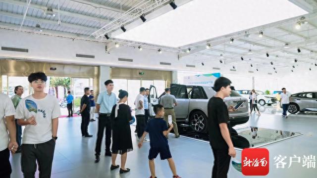 米乐M6 米乐三亚举行充换电车辆及设施发展圆桌论坛及吉阳区新能源汽车推广巡展活动(图3)
