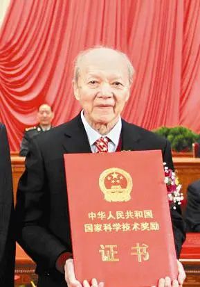米乐 M6米乐话说杨浦丨谷超豪：坚定的革命者与杰出的科学家(图10)