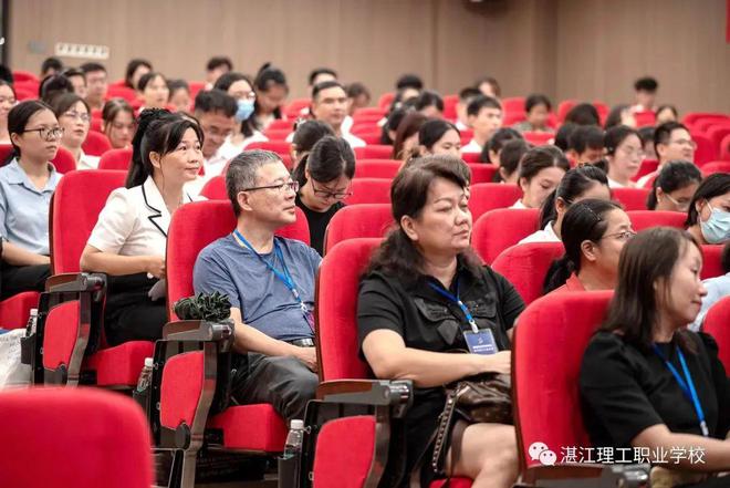 米乐M6 米乐湛江市第四届中职教师教学能力大赛决赛在湛江理工成功举行(图8)