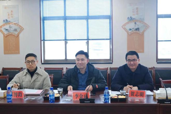 邵阳学院党委委员、副校长李金成一行莅临隆回县人民医院调研指导教学工作(图3)