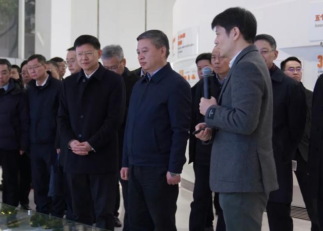 争创一流、对标先进！宝山区处级党政负责干部政治能力建设专题班赴苏州市、南通市学习考察(图2)