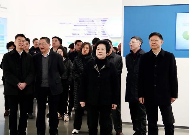 争创一流、对标先进！宝山区处级党政负责干部政治能力建设专题班赴苏州市、南通市学习考察(图6)