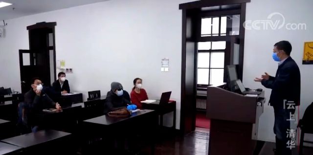 于歆杰：躬耕教坛的教学改革先行者(图1)
