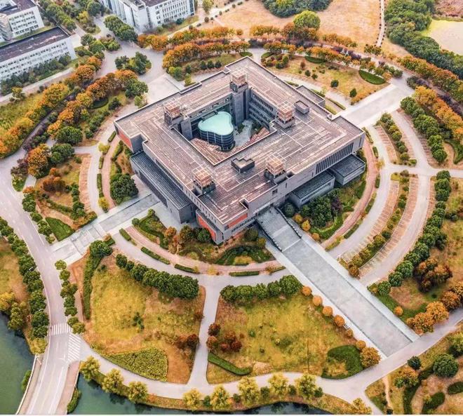 直聘教授科研经费可达千万！南京这所百年名校强势引才(图2)