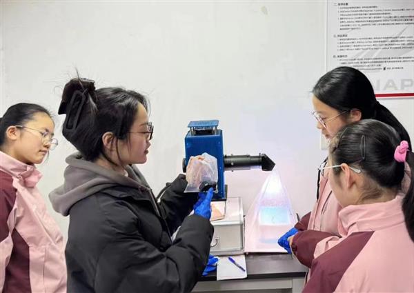 探索科技 塑造未来：三星STEM GIRLS培养女性科研新秀(图5)