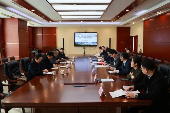 山东第一医科大学副校长刘传勇一行到滨州市人民医院考察指导(图1)