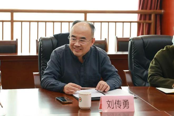 山东第一医科大学副校长刘传勇一行到滨州市人民医院考察指导(图3)
