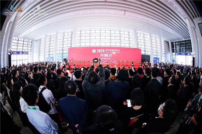 2024医学装备展 深睿医疗开启多模态AI诊断新时代(图1)