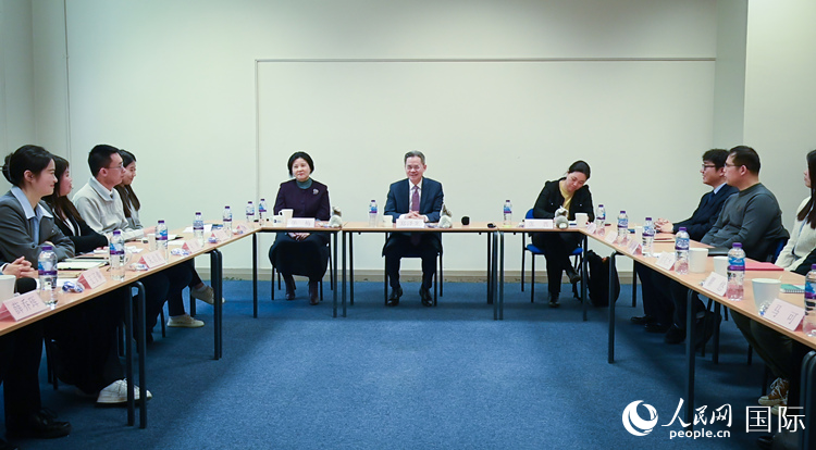 中国驻英国大使郑泽光访问诺丁汉大学(图1)
