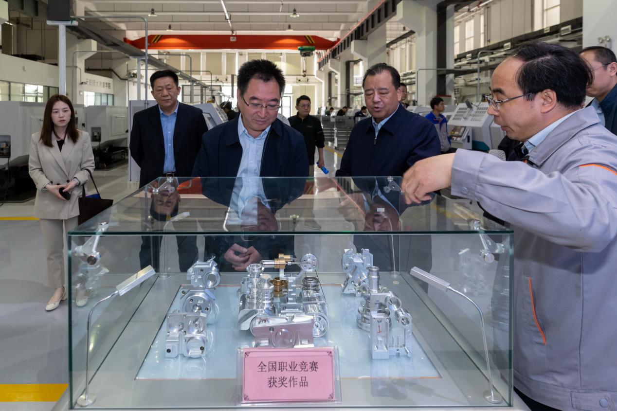 首批！学大教育集团获京津冀大工匠学院(天津)培训实践基地授牌(图4)