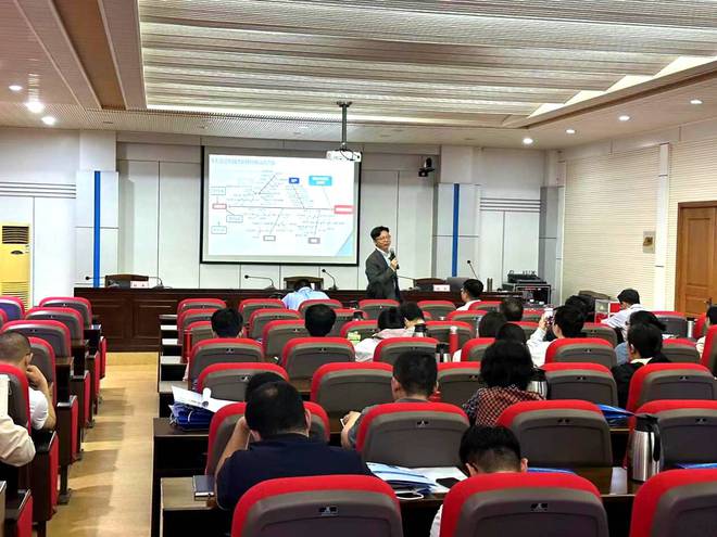 曲阜：“高校专利挖掘和科研成果转化”讲座在济宁学院开讲(图2)