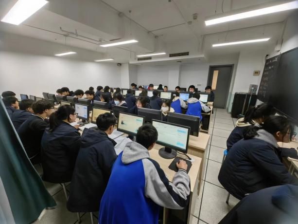 青大附中高中·新世纪学院人文学院——科研引领发掘自我(图3)