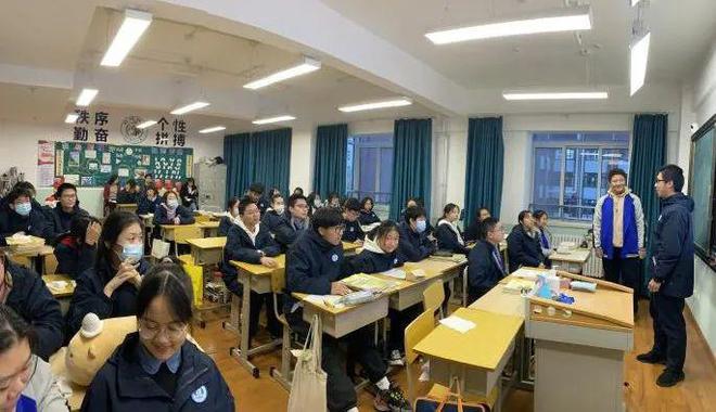 青大附中高中·新世纪学院人文学院——科研引领发掘自我(图6)