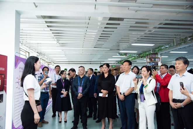广东省深圳市规范汉字书写教学成果观摩交流会(图2)