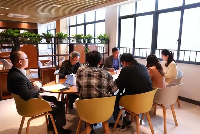 西附科研协作共同体在方洲小学举行市规划课题开题论证活动(图4)
