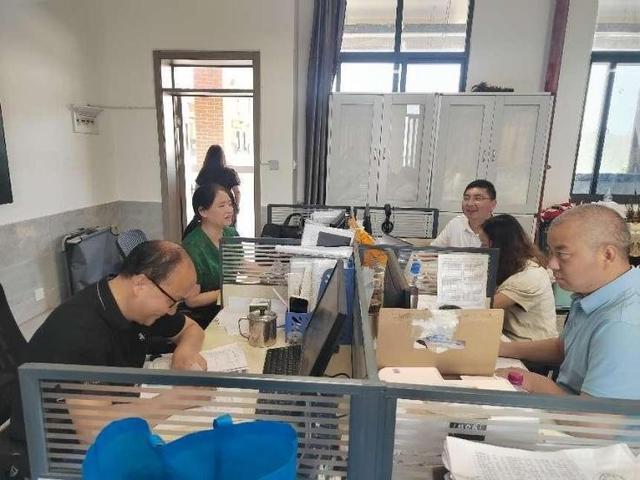 宜宾市南溪区长江学校迎接南溪区教体局教学视导工作(图3)