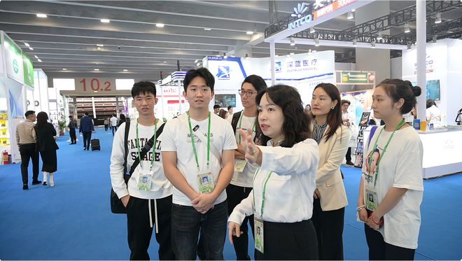 产教融合成果转化又一实践!广州理工学院科研成果参展 第135届广交会(图3) 产教融合成果转化又一实践!广州理工学院科研成果参展 第135届广交会(图3)